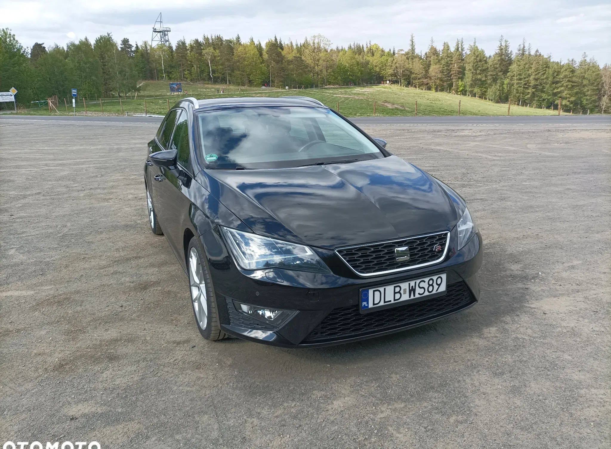 drohiczyn Seat Leon cena 58900 przebieg: 111100, rok produkcji 2016 z Drohiczyn